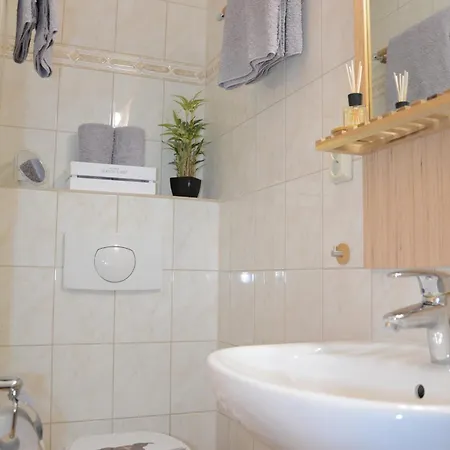 Rosenwinkel Appartement Im Eg Halberstadt Exterior photo